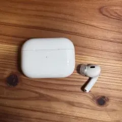 【左耳欠品】Apple AirPods Pro 第2世代 右耳＋充電ケース