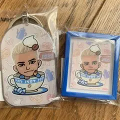 ELLY 背景付きメタルキーホルダー、フレームマグネット セット