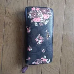 Coach フラワープリント 長財布