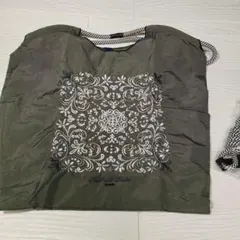 ちょっと目立つ♥️花柄デザインの大きめエコバッグ モスグリーン丈夫
