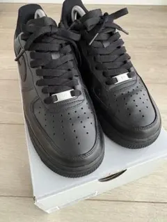 【着用2回】NIKE AIR FORCE 1 ブラックsize26.0