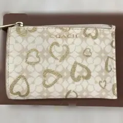 新品未使用♡ coach コーチ　コインケース　ハート柄
