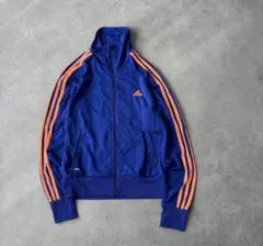 アディダス 刺繍ロゴ スリーライン ジャージ