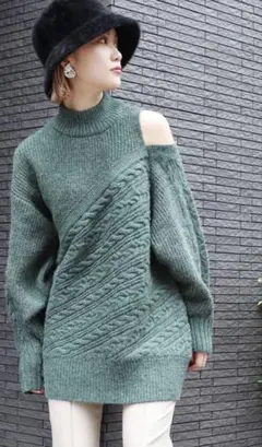 MURUA（ムルーア）ショルダーカットケーブルニットグリーン