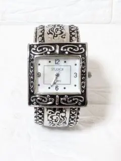 Item thumbnail for item b8cabce8-4bb1-49e1-bc34-6e6db238d8d7