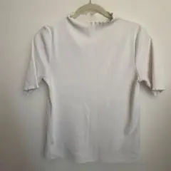 earth 白カットソー