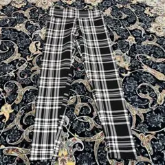 チェック柄スリムフィットパンツ