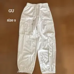 GU ジーユー カーゴパンツ パラシュートパンツ ナチュラル 白 ホワイト