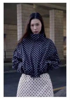 新品 ZARA ドット柄パフジャケット Sサイズ