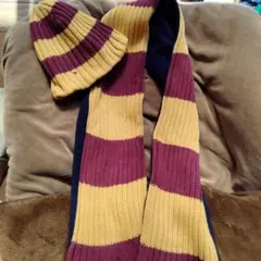 トミーヒルフィガーイエローのニット帽子とマフラーセット