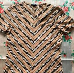 BURBERRY London ノバチェック Vネック Tシャツ サイズ2