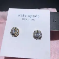 大人気kate spade フラワー型ストーンピアス