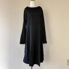 【新品未使用】XL ブラック Aライン ワンピース 長袖 伸縮性あり 体型カバー