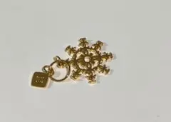 新品匿名発送CHANEL シャネル　スノーフレーク チャーム