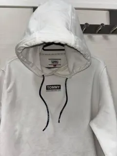 TOMMY JEANS ホワイトパーカー