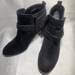 美品⭐︎DIANA 本革 ショートブーツ23cm ブラック 太ヒール サイドジップ