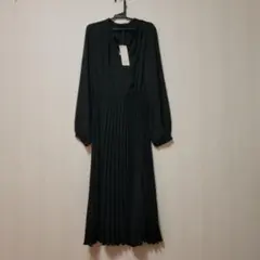【新品】GU ブラック プリーツコンビネーションワンピース Sサイズ