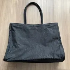 ブラック　トートバッグ ロゴ入り 大容量