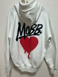 MOBB. ホワイトパーカー ハートデザイン