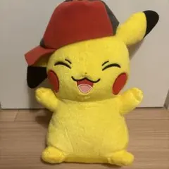 ピカチュウ ぬいぐるみ 赤帽子