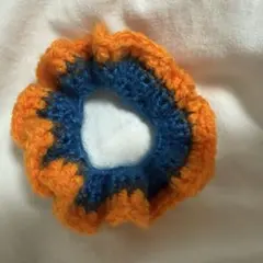 シュシュ　ハンドメイド　毛糸