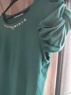 グリーン パフスリーブ Tシャツ ビジュー付き