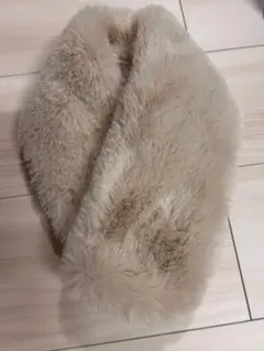 ベージュ ファーストール