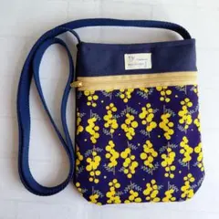 【紺 × ミモザ柄】ハンドメイドスマホショルダーバッグ サコッシュ