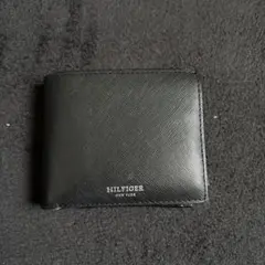 HILFIGER ブラックレザー 二つ折り財布