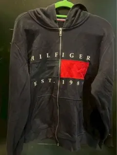 tommyパーカー