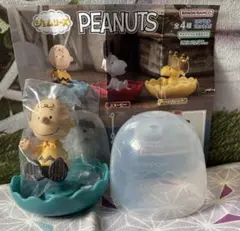 ジェムリーズ　PEANUTS チャーリー・ブラウン　カプセルトイ