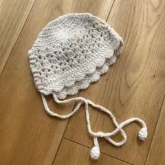 【美品】ホワイト編みベビー帽子 スカラップエッジ