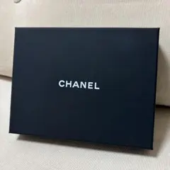 CHANEL ギフト箱　ブラック