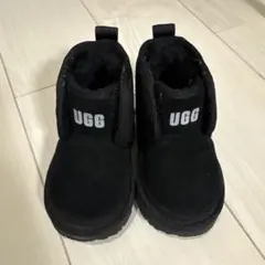 子供　UGG ブラック ブーツ