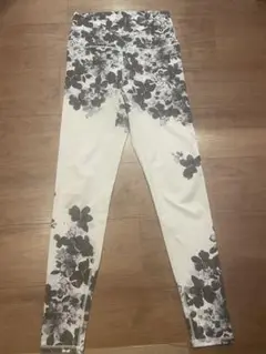 フラワープリント ヨガレギンス