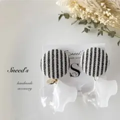 ▪マット＆クリア花びら×メタルチャーム×ストライプカボションピアス／イヤリング