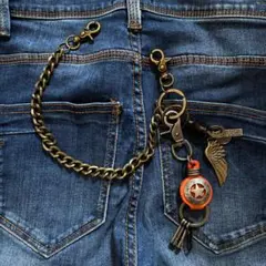 【アメカジ必見】存在感抜群★星型コンチョ＆ウイングチャーム付きウォレットチェーン