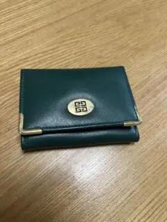 GIVENCHYダークグリーン キーケース