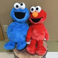 エルモ　クッキーモンスター　ぬいぐるみ　２体セット