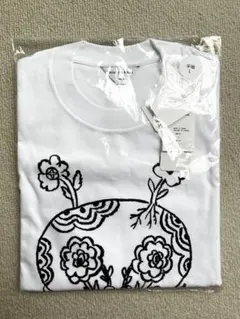 ミナペルホネンmina perhonenつぐ展プリントTシャツ　白　Lサイズのサムネイル