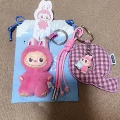 POPMART ラブブ PIN FOR LOVE イニシャルラブブQ