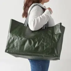 Item thumbnail for item d8e75984-992c-4e64-b8ff-d92c770e85fd