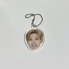 treasure 顔アクキー