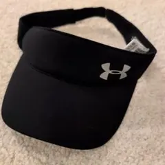 【美品】Under Armour ブラック サンバイザー OSFA