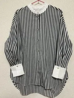 新品　ANNA LUNA ストライプ フリルネック ブラウス Mのサムネイル