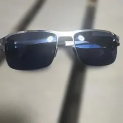 Item thumbnail for item fd541f51-add7-4cf4-a1df-f73196391b1c