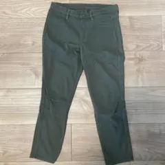 UNIQLO カーキ スキニーパンツ Mサイズ 7分丈