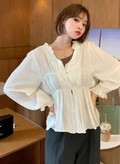 DHOLIC フリルギャザーボタンブラウス