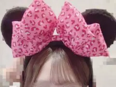 ミニーマウス耳付きカチューシャ ヒョウ柄リボン