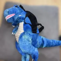 恐竜ぬいぐるみリュック